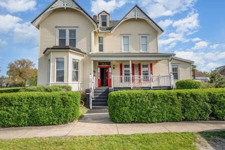 Spacious Upstairs 1Bed- Walking Distance To Beach Outlet Mall Michigan City Dış mekan fotoğraf